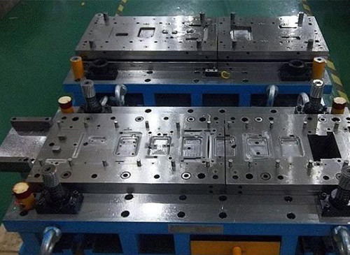 冲压模具设计与参数优化